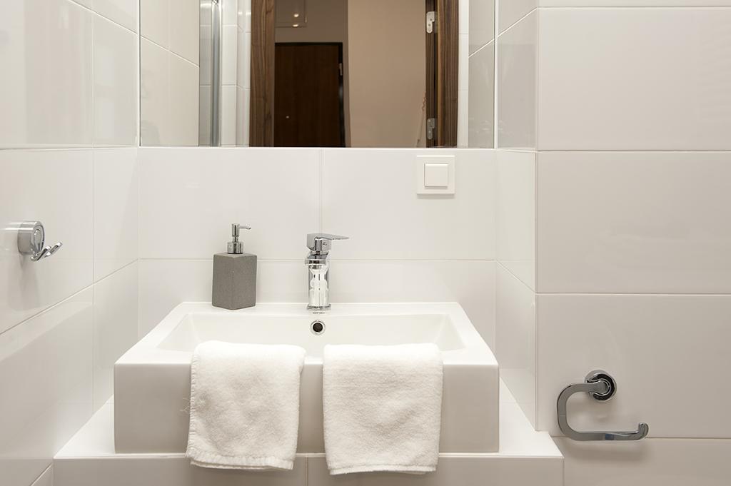 Domotel Mokotow Варшава Екстериор снимка